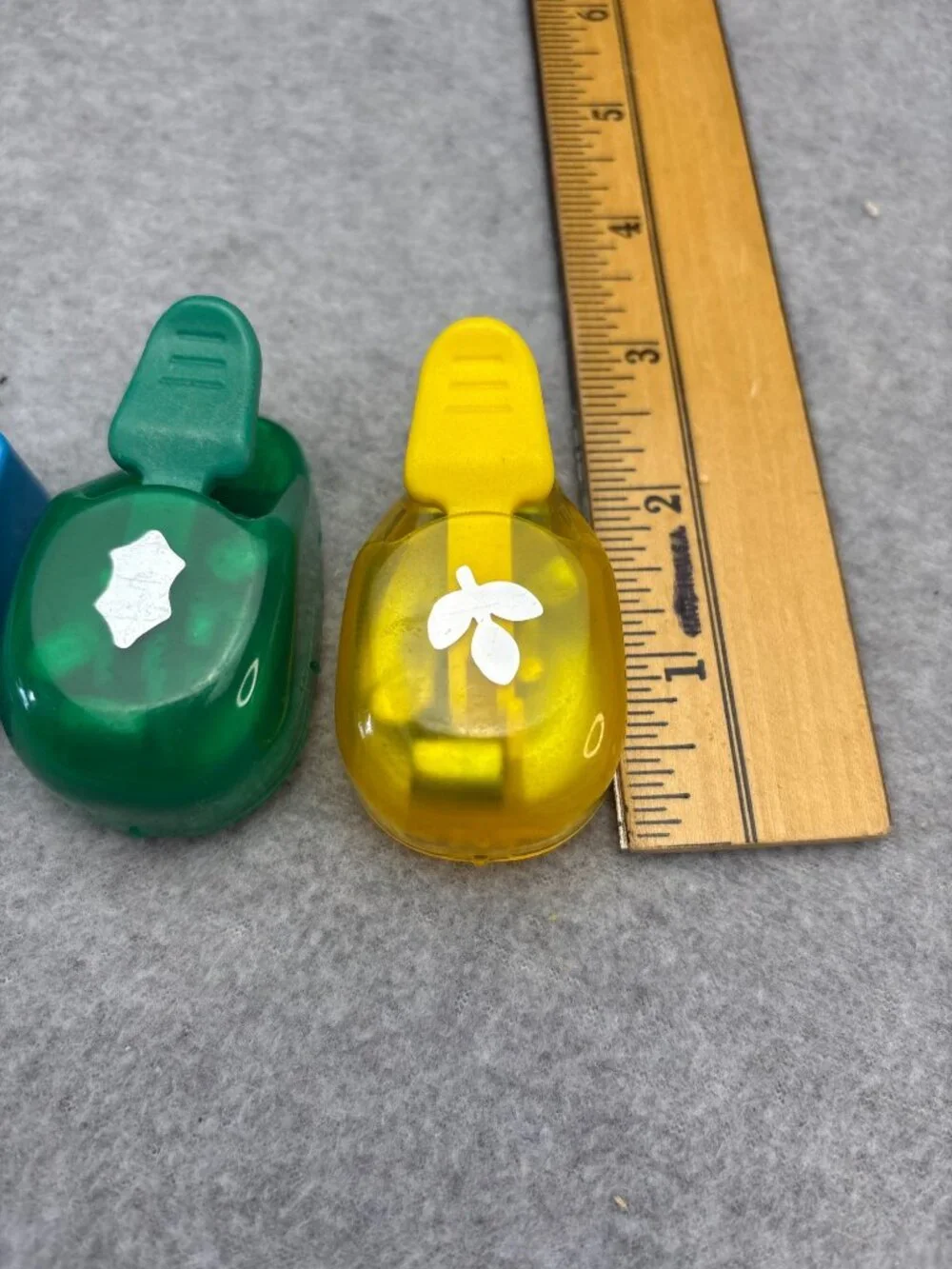 Set Mini Paper Punches Star Shield Leaf Shapes for Scrapbooking
